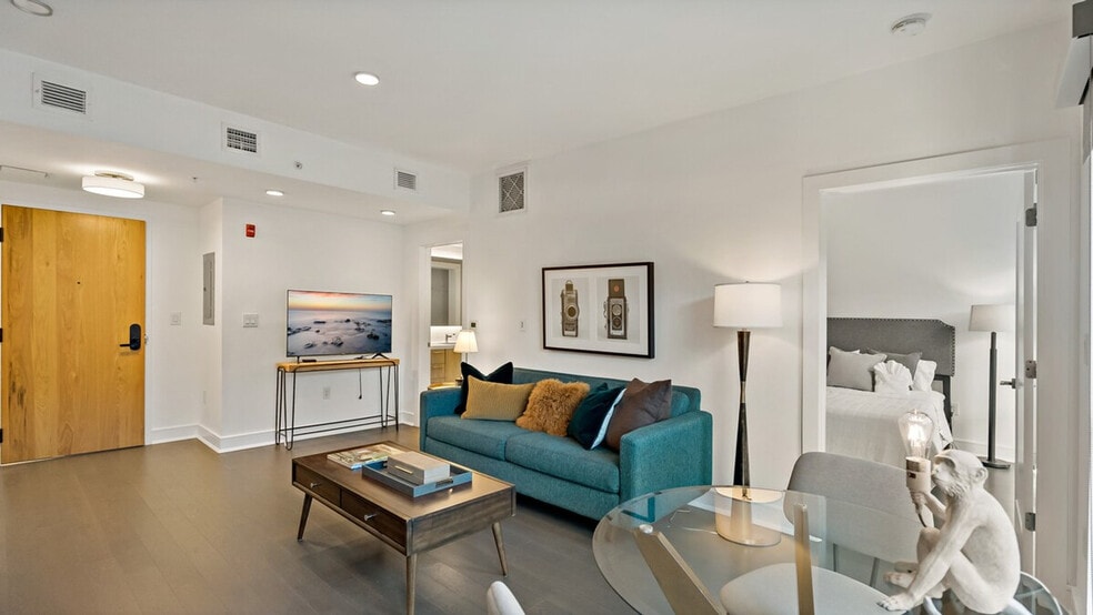 Building Photo - 1924 8th St NW