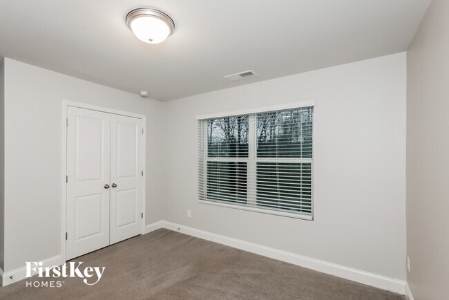 Building Photo - 9418 Blue Knoll Ct