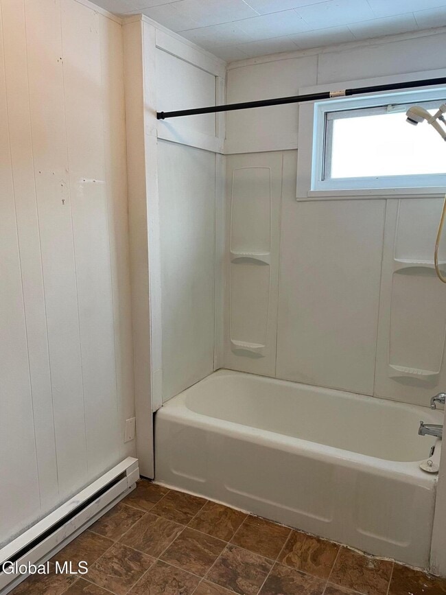 Building Photo - 160 Quarry St