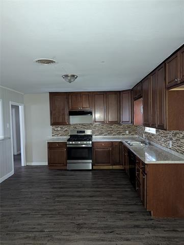 Building Photo - 3204 Phoenix Dr