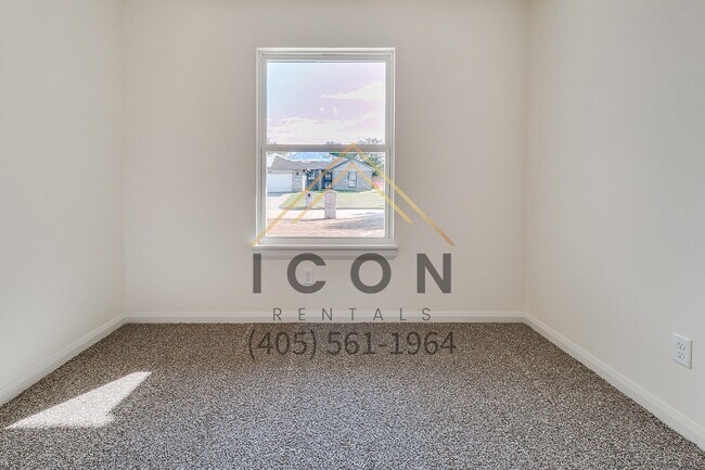 Building Photo - 8429 Stonewood Dr