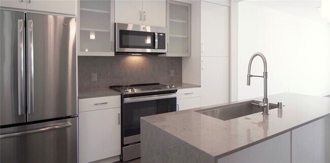 Building Photo - 6263 Topanga Canyon Blvd