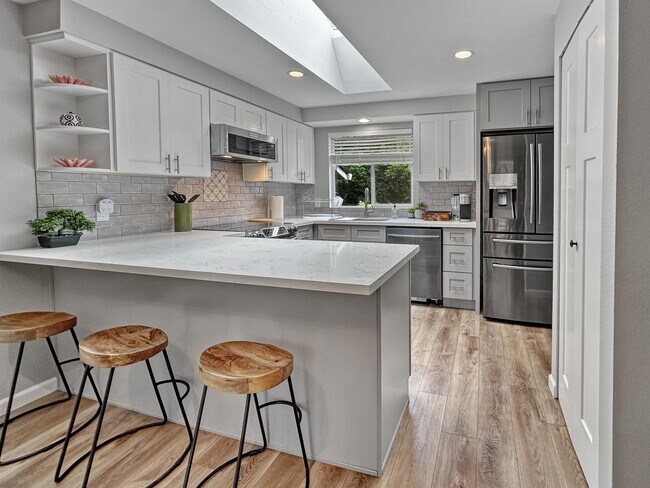 Building Photo - 13316 NE 137th Pl