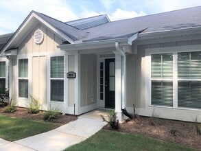 Building Photo - 3038 Stanhope Dr