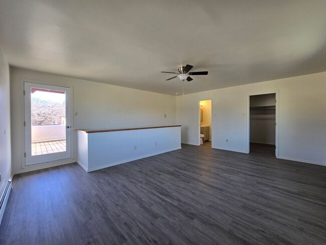 Building Photo - 522B Juniper