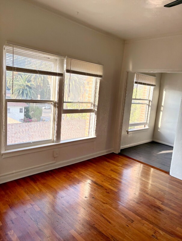 Building Photo - 1845 N Gramercy Pl