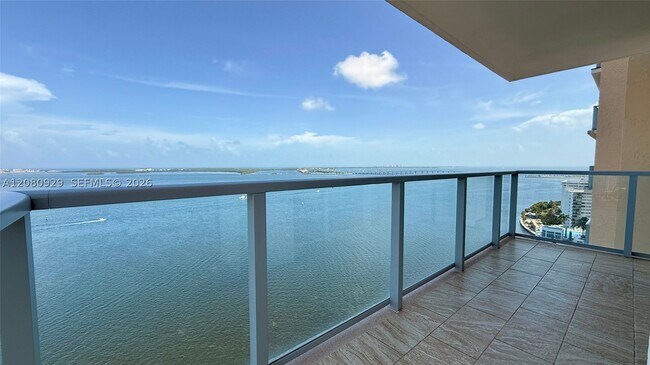 Building Photo - 1155 Brickell Bay Dr