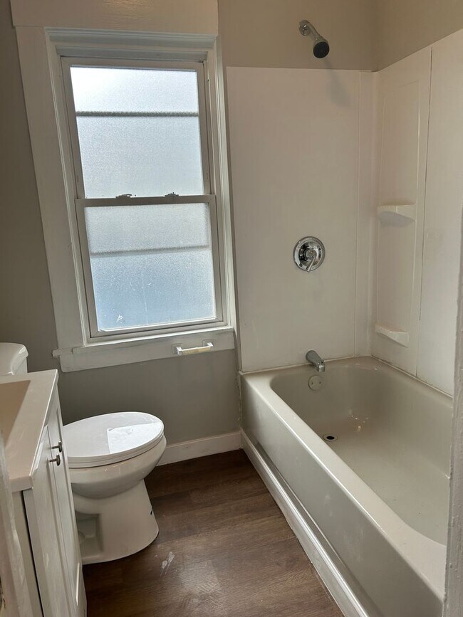 Building Photo - 3267 WEST 38TH STREET