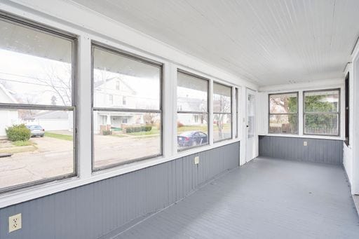 Building Photo - Beautifully remodeled 3 bed 1 bath colonial in East Akron !