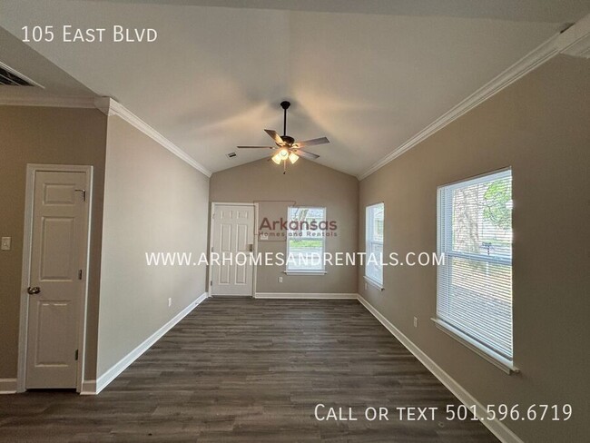 Building Photo - 105 East Blvd