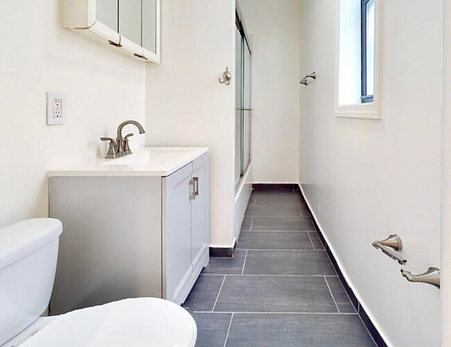 Building Photo - 1 bedroom in NEW YORK NY 10040