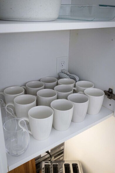 Building Photo - 12607 Larchmere Blvd