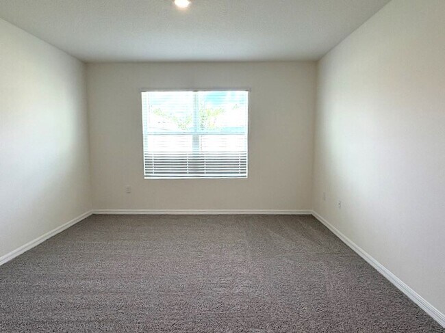 Building Photo - Beautiful Brand New Home In Ormond Beach S...