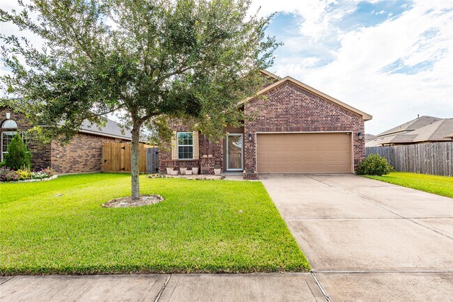 Primary Photo - 111 Rustic Colony Ln
