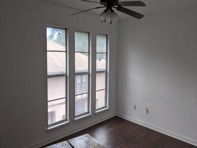 Building Photo - 403 Westwood Dr