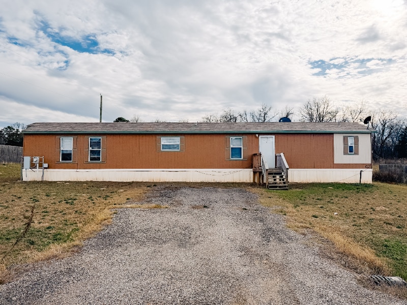 Building Photo - 15843 Country Way