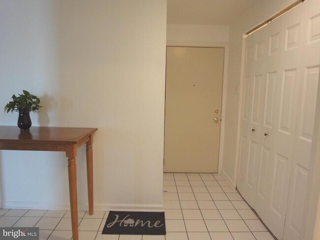 Building Photo - 28 Allegheny Ave