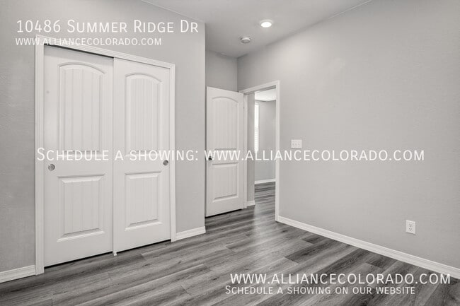 Building Photo - 10486 Summer Rdg Dr