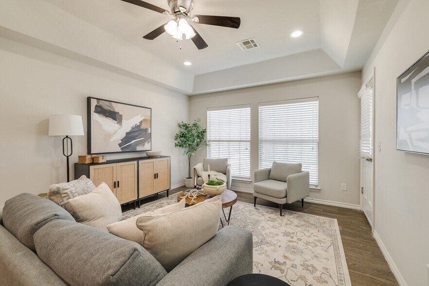 Building Photo - 3720 N Pennsylvania Ave