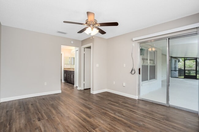 Building Photo - Clermont 3 Bed 2 Bath w/ Community Pool an...