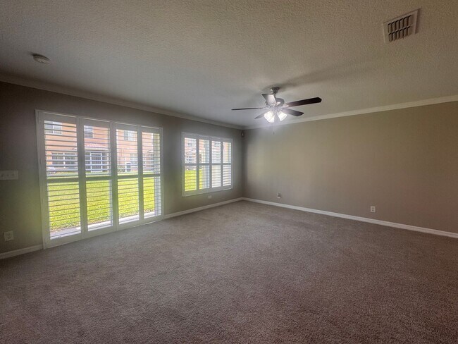 Building Photo - Now Available ! 3BR/2.5BA | Townhome | 1-Car Garage Parking | Community Pool!