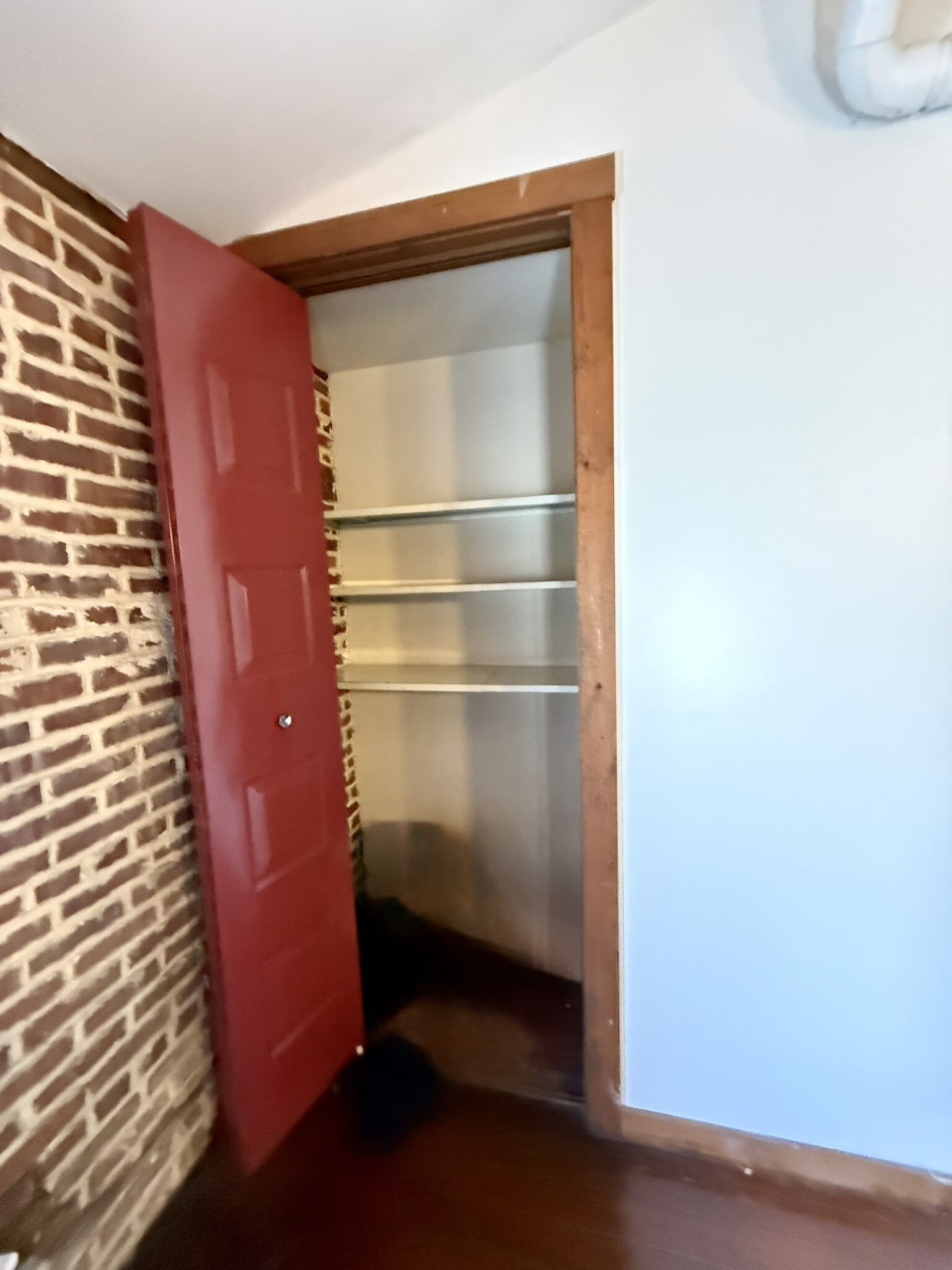 Linen Closet in BR 2 Bath - 11 Spruce St
