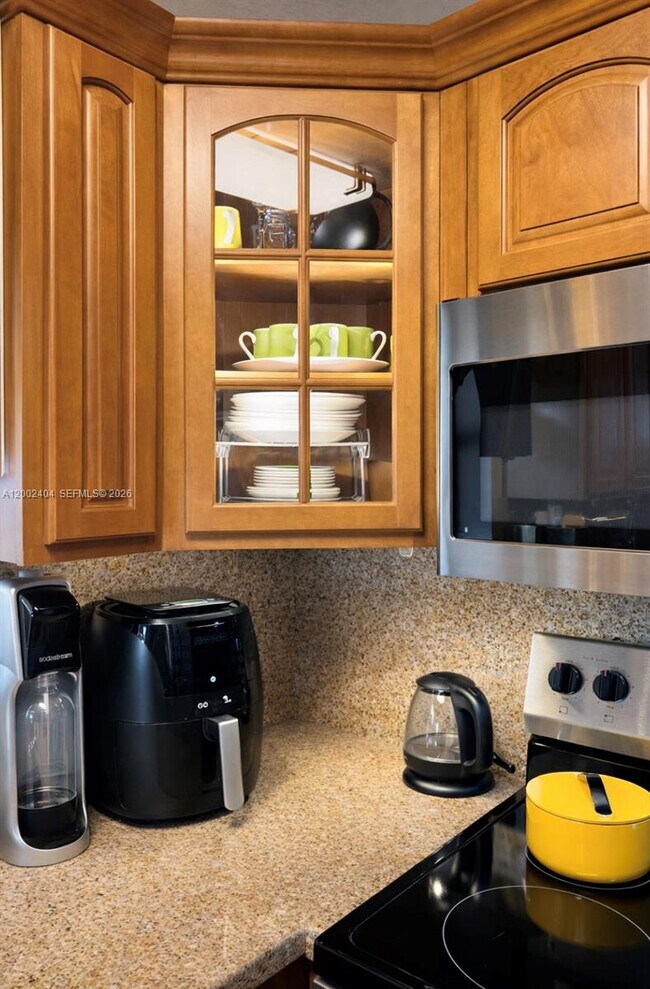 Building Photo - 581 NW 185th St