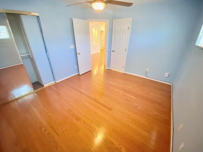 Building Photo - IMMACULATE HOME LOCATED IN SUMMERLIN, 4 BEDROOM 3.5 BATH, 3 CAR GARAGE