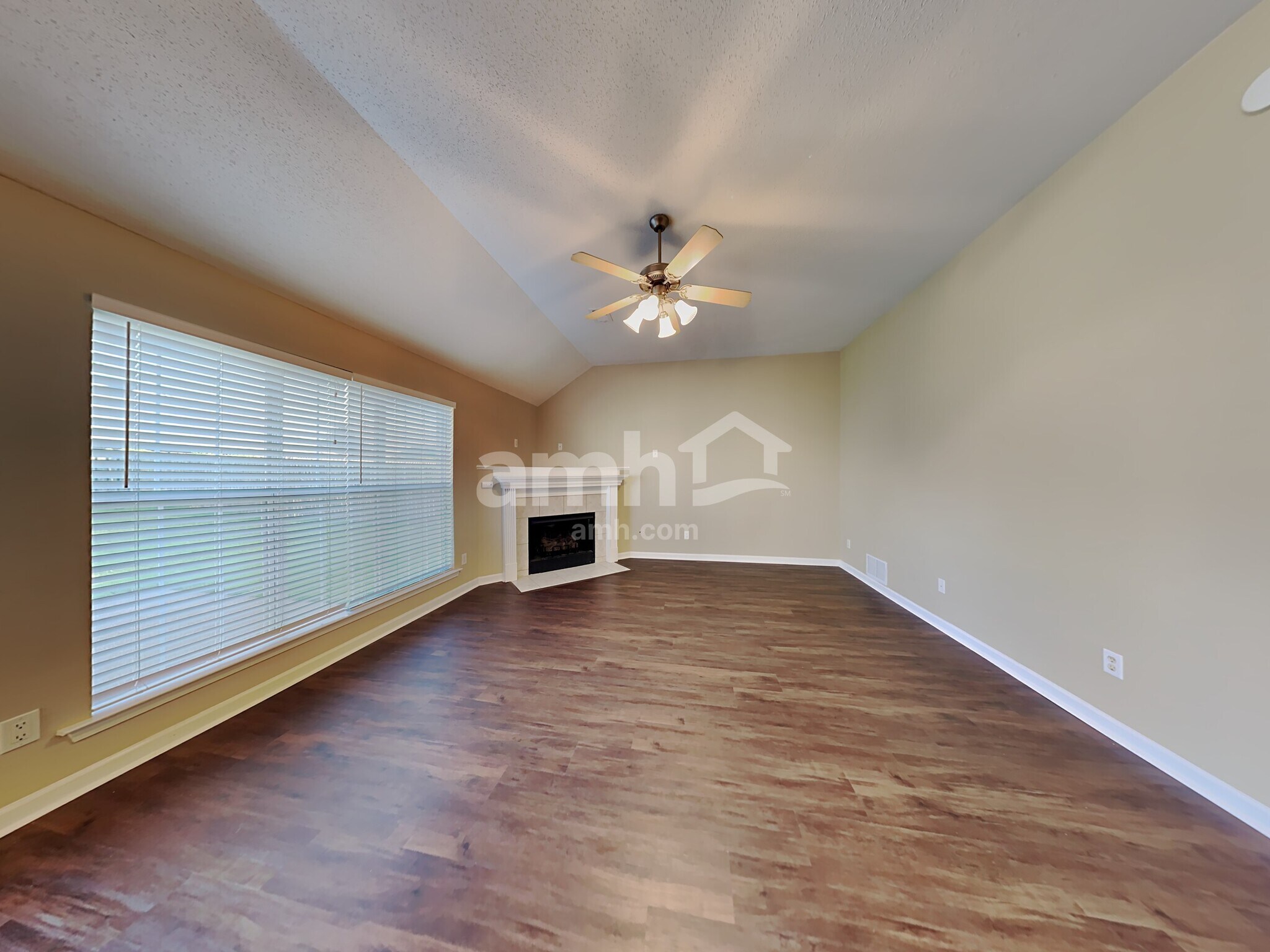Building Photo - 11635 Dempsey Dr