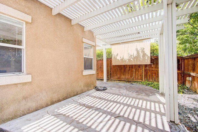 Building Photo - 26191 Cypress Union Ln