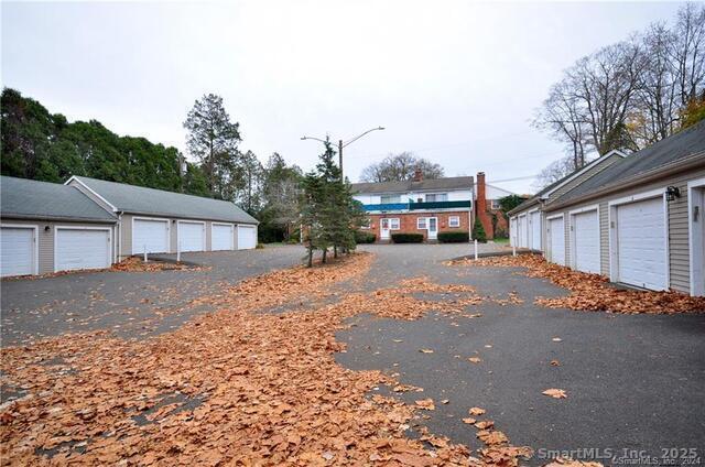 Building Photo - 44 Garden St