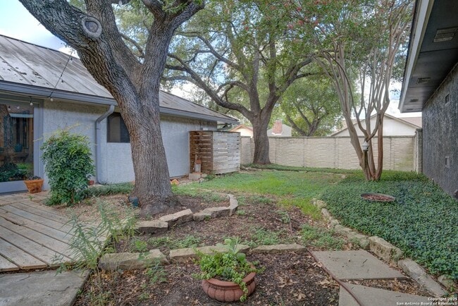 Building Photo - 6019 Royal Breeze