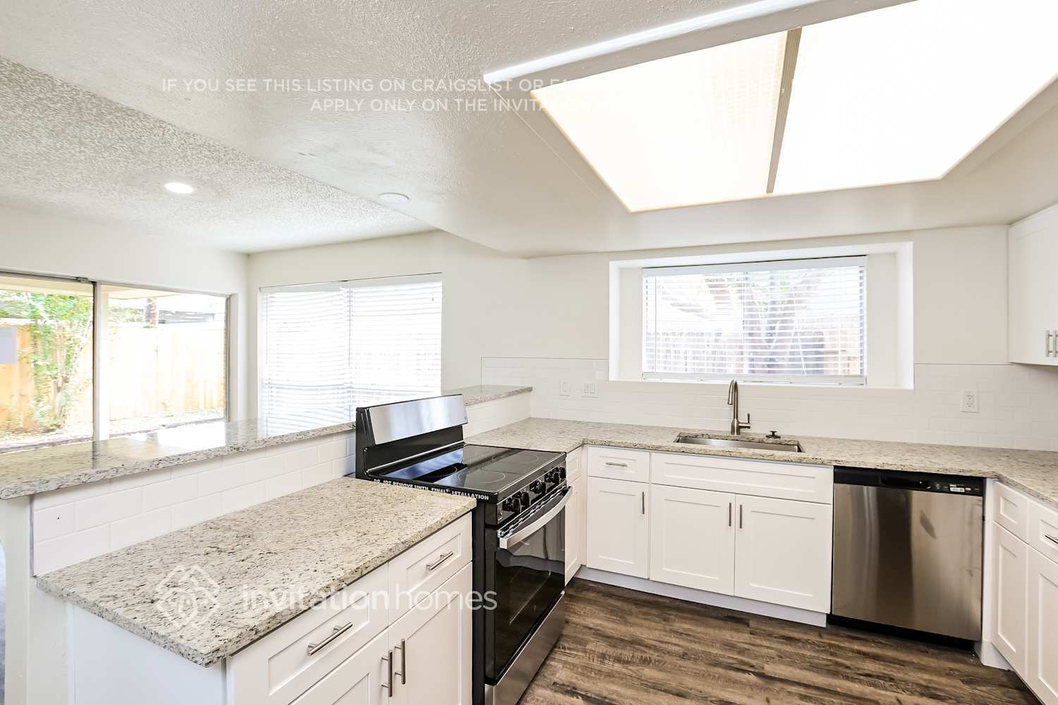 Building Photo - 15610 Cabot Creek Cir