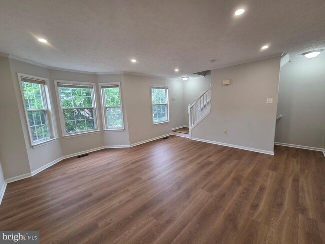 Building Photo - 9326 Steeple Ct