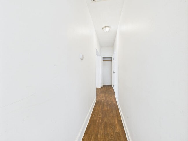 Building Photo - 3414 2nd Ave