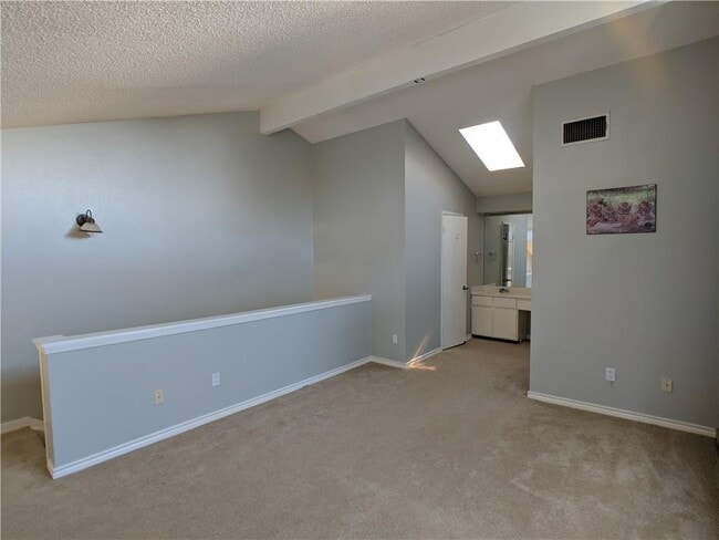 Building Photo - 7122 Wood Hollow Dr