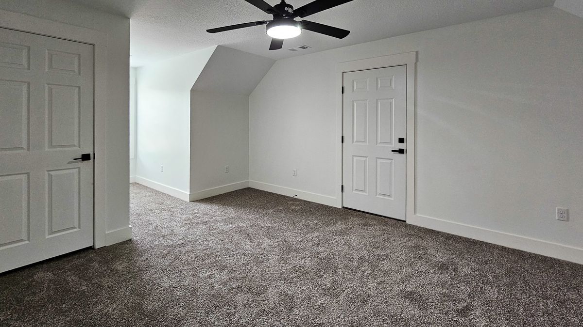 Building Photo - 4009 Stoke Dr