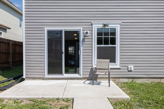 Building Photo - 3132 N New Jersey St