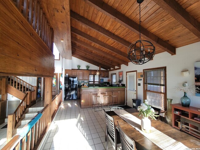 Building Photo - 2059 Glenn Dr