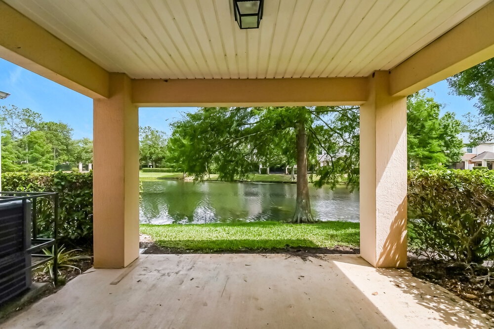 Building Photo - 5966 Pavilion Dr