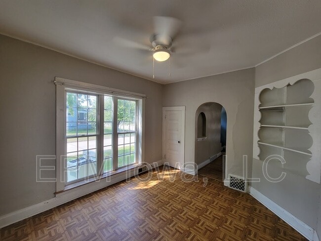 Building Photo - 511 S Frederick Ave