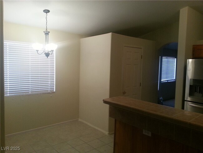 Building Photo - 6674 Jordan River Dr