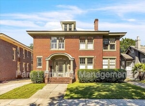 Building Photo - 214 E 48th St