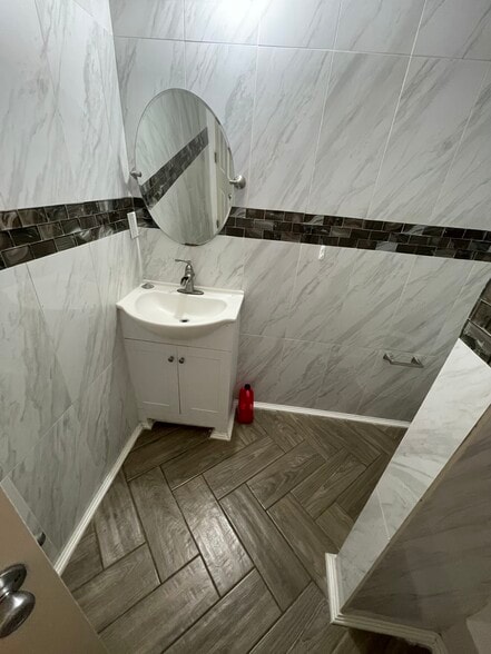 Building Photo - 585 Mulberry Park Cir