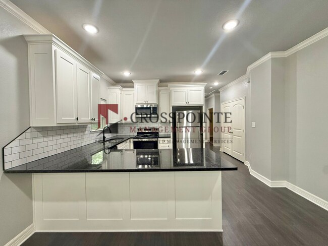 Building Photo - W. W Vance St