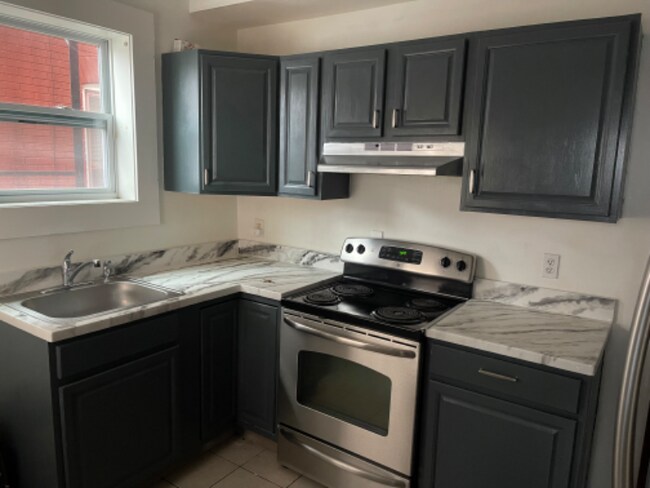 Building Photo - 129 N 14th St