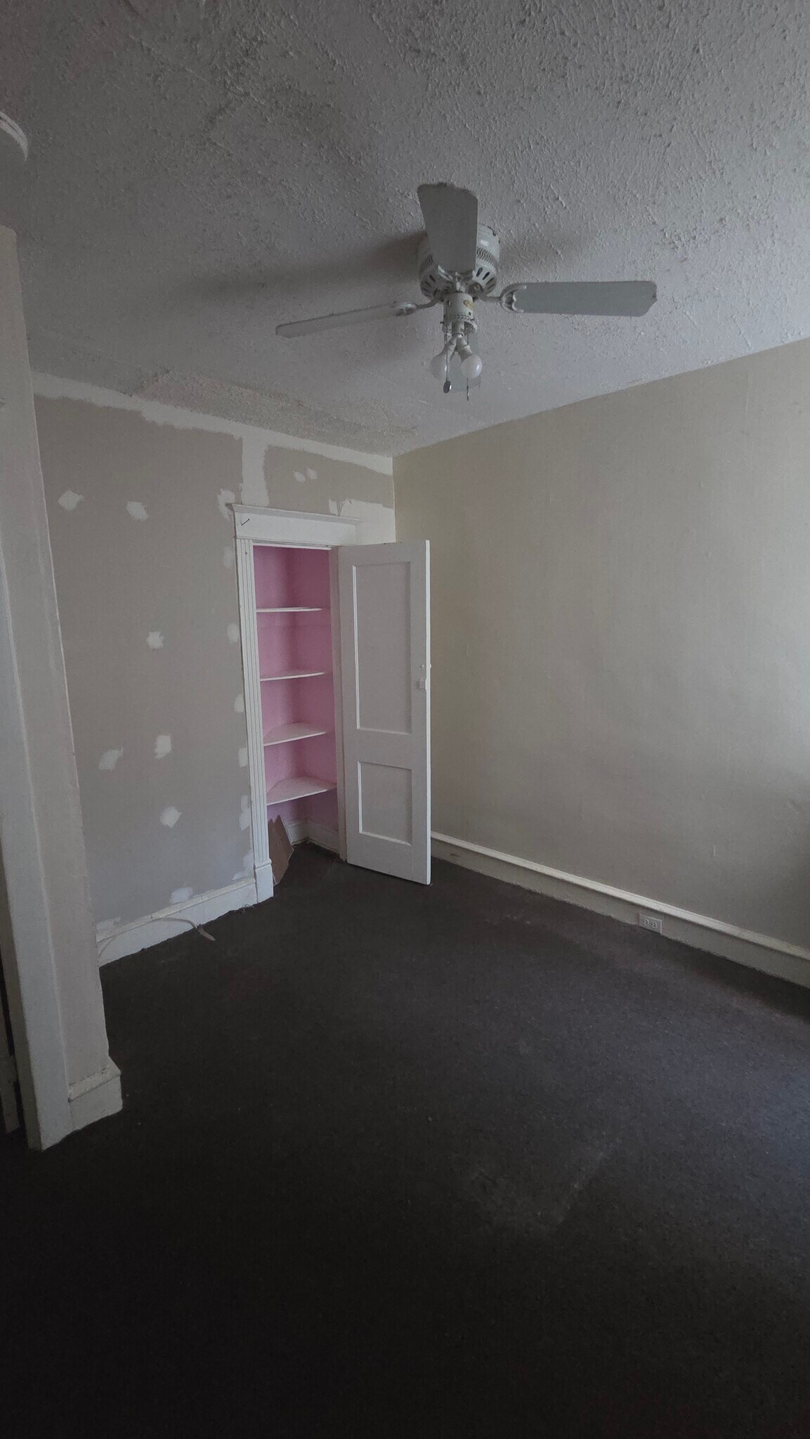 Building Photo - 5252 Oakland St