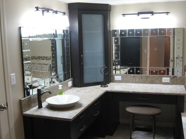 Building Photo - 538 Bimini Dr