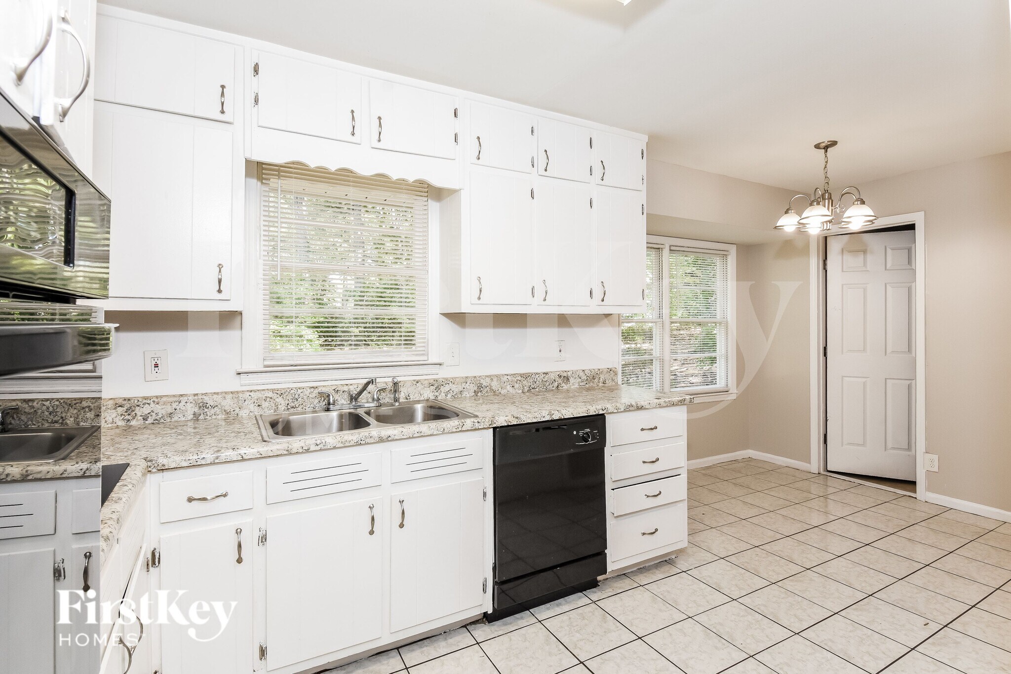 Building Photo - 3605 Las Olas Dr