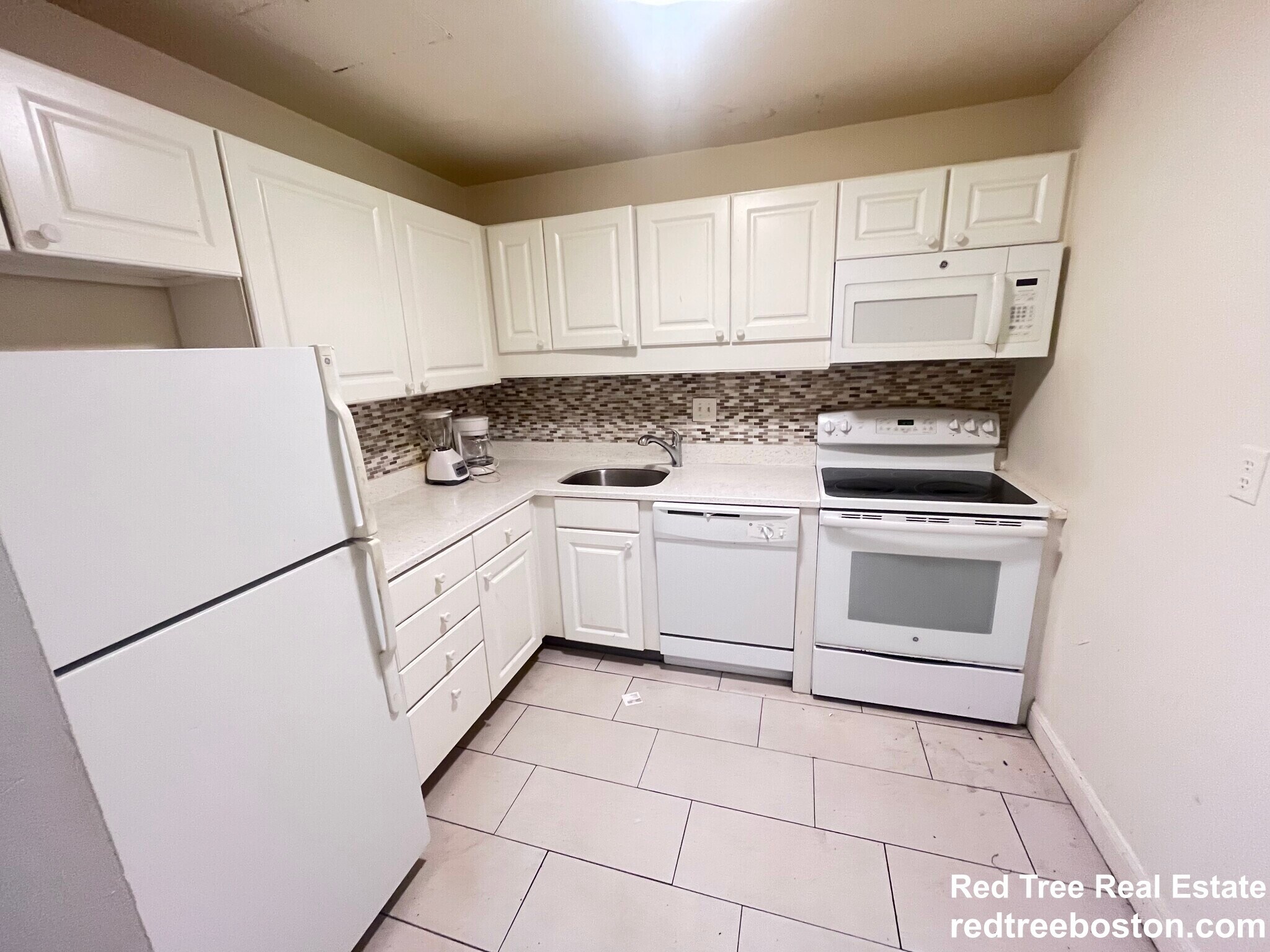 Building Photo - 101 Monmouth St